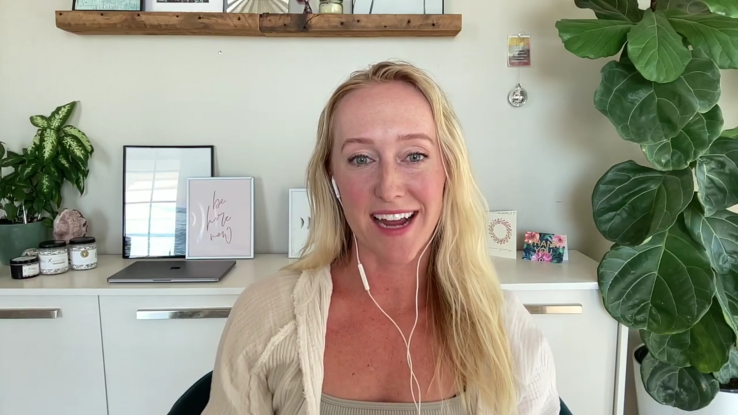 Load video: 5 Ways to Support Your Hormones Today